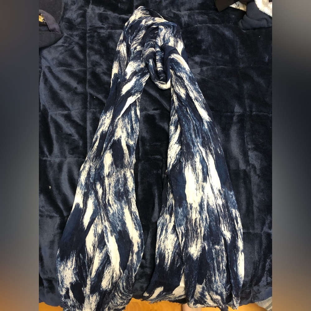 Blue and white scarf